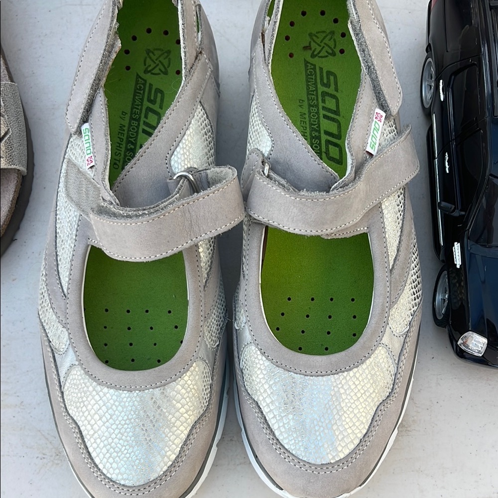 Mephisto Silver Sneakers Sporty Design